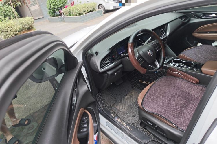 Used Buick Regal 2022 552T Smart Edition Driver Seat