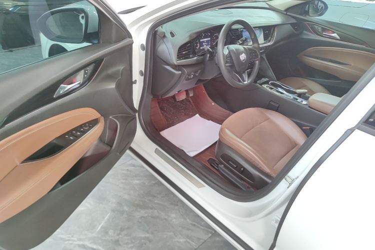 Used Buick Regal 2022 552T Smart Edition Driver Seat