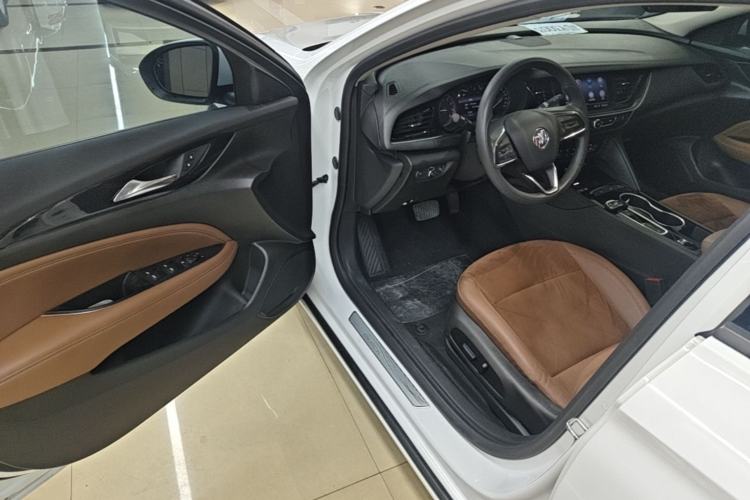 Used Buick Regal 2022 552T Smart Edition Driver Seat