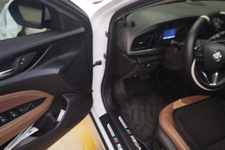Used Buick Regal 2022 552T Smart Edition Driver Seat