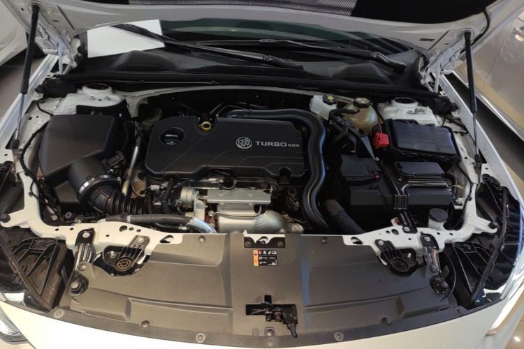 Used Buick Regal 2022 552T Smart Edition Engine Bay