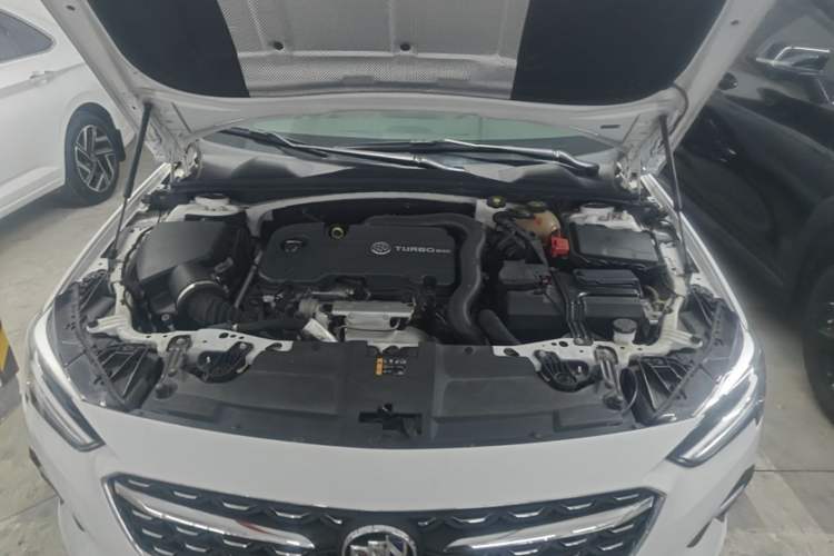 Used Buick Regal 2022 552T Smart Edition Engine Bay