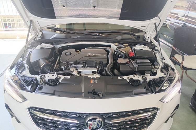 Used Buick Regal 2022 552T Smart Edition Engine Bay