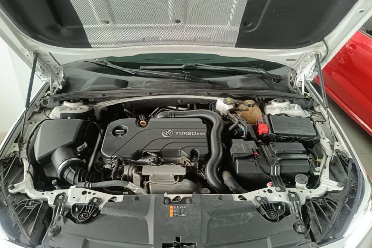 Used Buick Regal 2022 552T Smart Edition Engine Bay