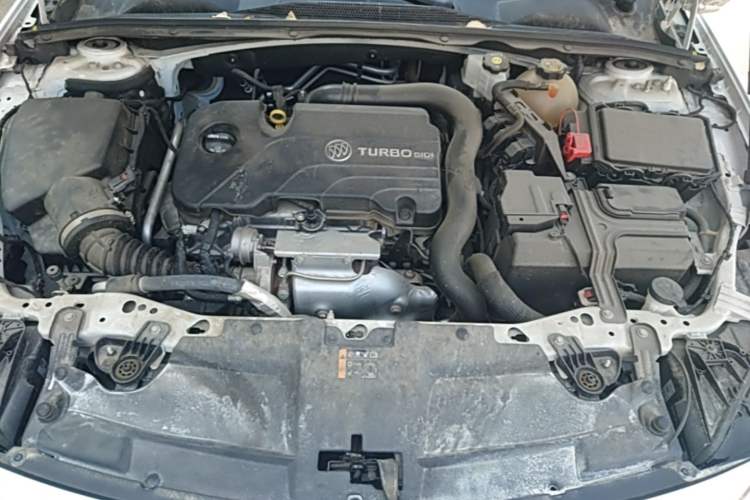 Used Buick Regal 2022 552T Smart Edition Engine Bay