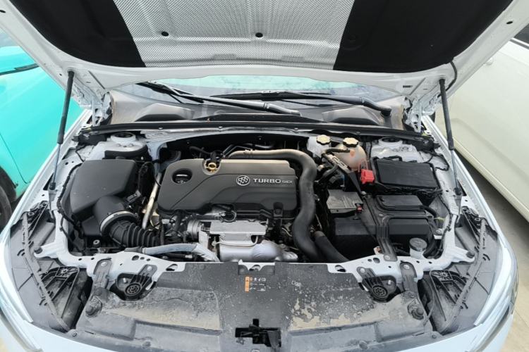 Used Buick Regal 2022 552T Smart Edition Engine Bay
