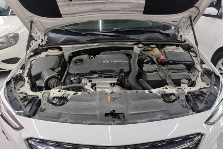 Used Buick Regal 2022 552T Smart Edition Engine Bay
