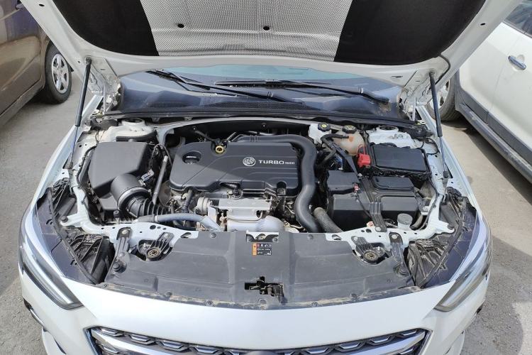 Used Buick Regal 2022 552T Smart Edition Engine Bay