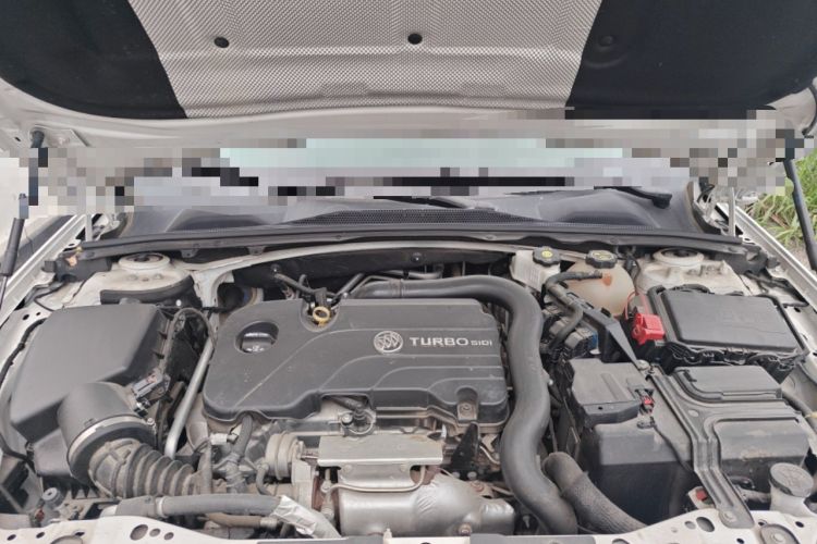Used Buick Regal 2022 552T Smart Edition Engine Bay