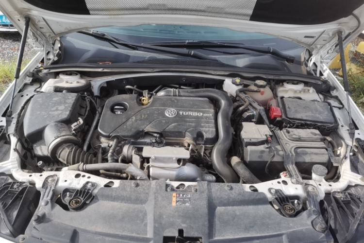 Used Buick Regal 2022 552T Smart Edition Engine Bay