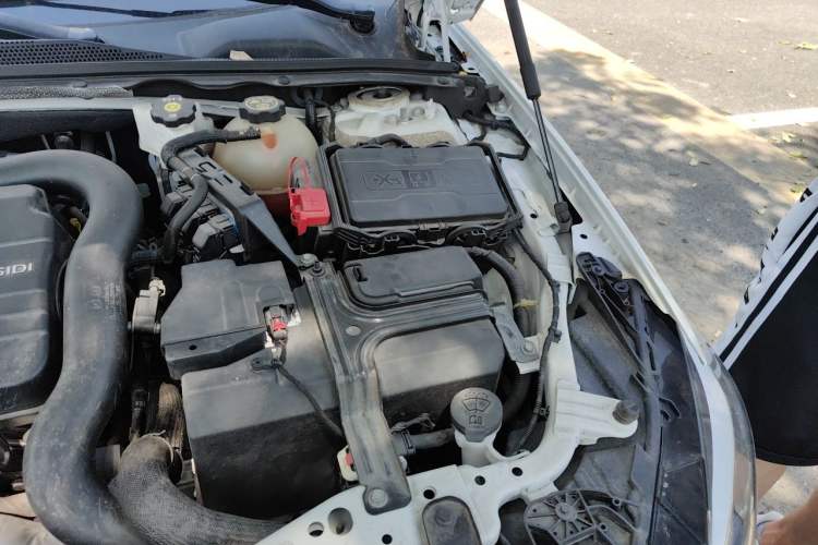 Used Buick Regal 2022 552T Smart Edition Engine Bay Left