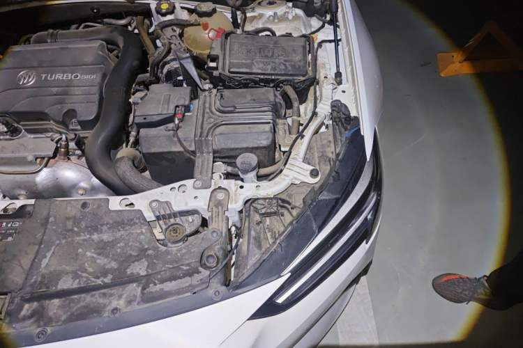 Used Buick Regal 2022 552T Smart Edition Engine Bay Left