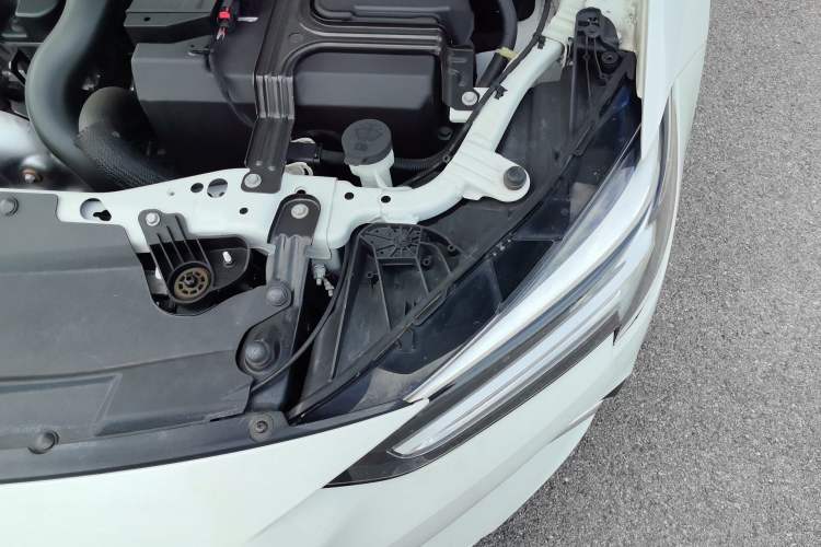 Used Buick Regal 2022 552T Smart Edition Engine Bay Left