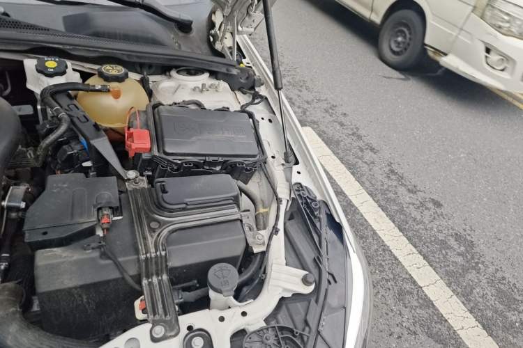 Used Buick Regal 2022 552T Smart Edition Engine Bay Left