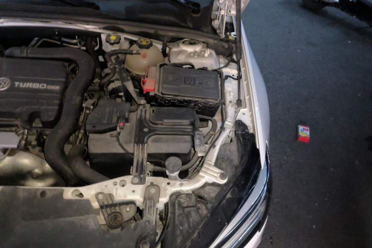 Used Buick Regal 2022 552T Smart Edition Engine Bay Left