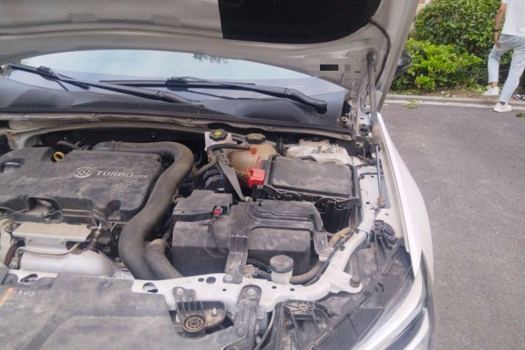 Used Buick Regal 2022 552T Smart Edition Engine Bay Left