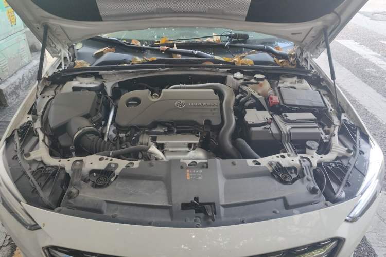 Used Buick Regal 2022 552T Smart Edition Engine Bay