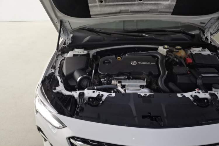 Used Buick Regal 2022 552T Smart Edition Engine Bay Right