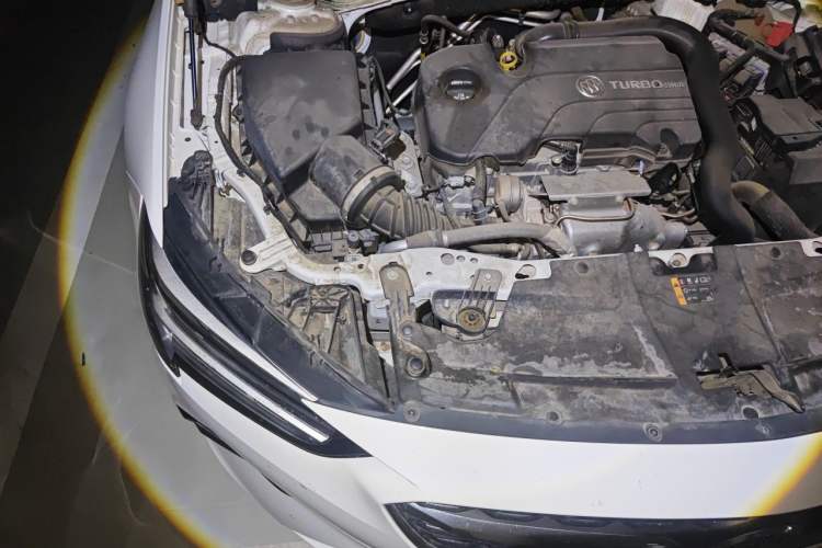 Used Buick Regal 2022 552T Smart Edition Engine Bay Right