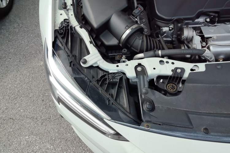 Used Buick Regal 2022 552T Smart Edition Engine Bay Right