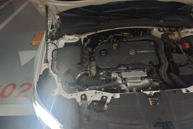 Used Buick Regal 2022 552T Smart Edition Engine Bay Right