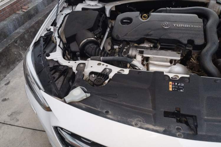 Used Buick Regal 2022 552T Smart Edition Engine Bay Right
