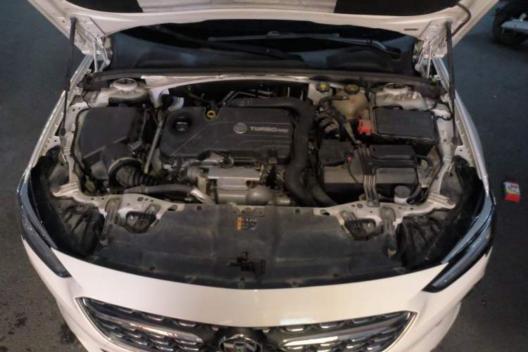 Used Buick Regal 2022 552T Smart Edition Engine Bay