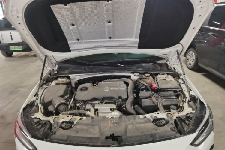 Used Buick Regal 2022 552T Smart Edition Engine Bay