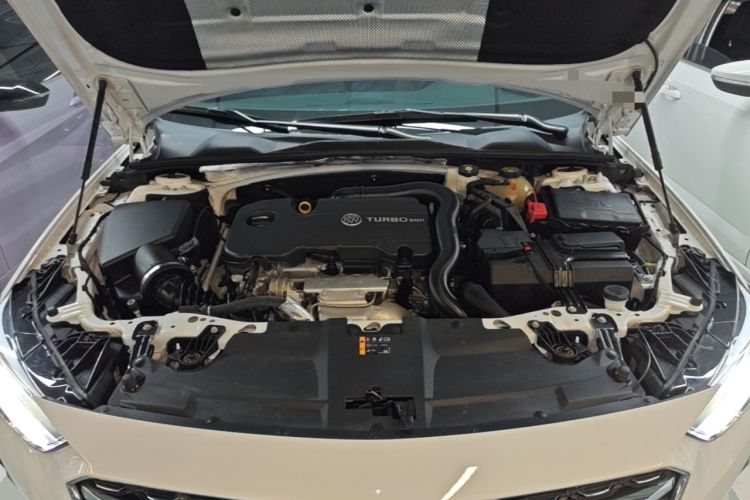 Used Buick Regal 2022 552T Smart Edition Engine Bay