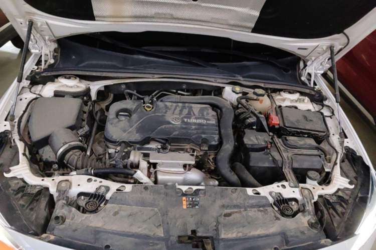 Used Buick Regal 2022 552T Smart Edition Engine Bay