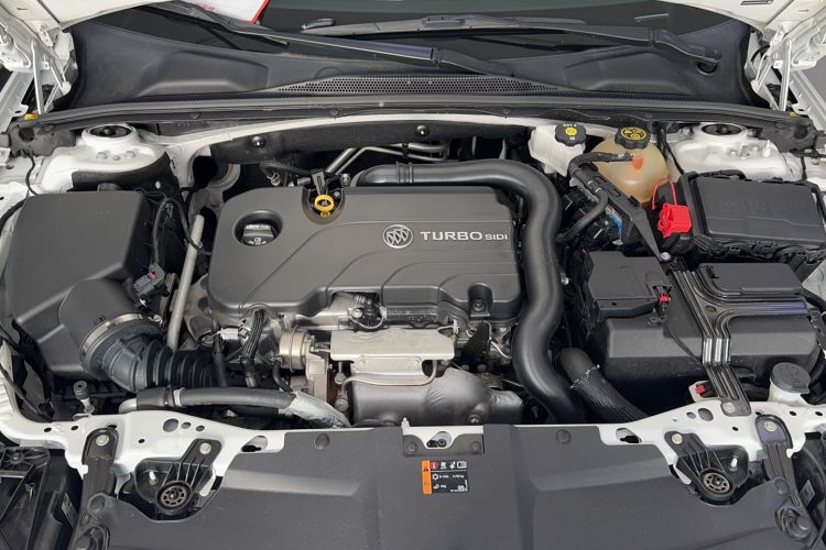 Used Buick Regal 2022 552T Smart Edition Engine Bay
