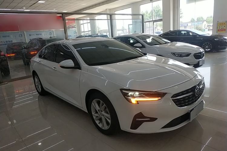 Used Buick Regal 2022 552T Smart Edition Front Right 45 Deg