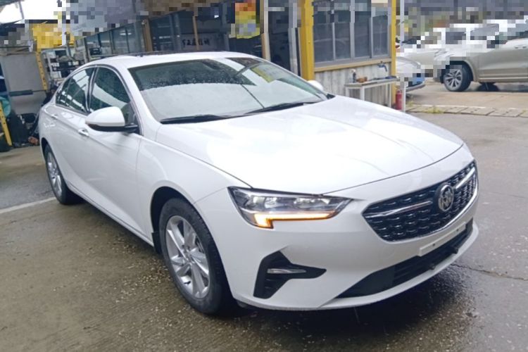 Used Buick Regal 2022 552T Smart Edition Front Right 45 Deg