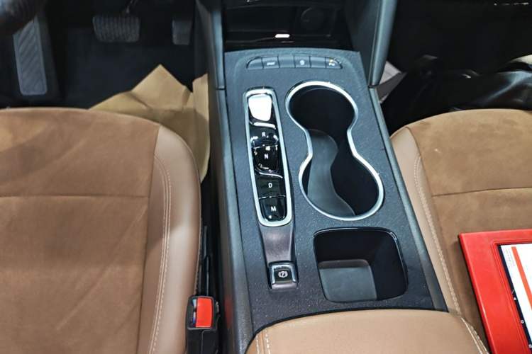 Used Buick Regal 2022 552T Smart Edition Gear Lever