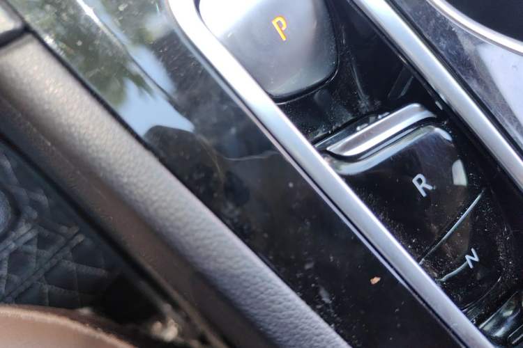 Used Buick Regal 2022 552T Smart Edition Gear Lever