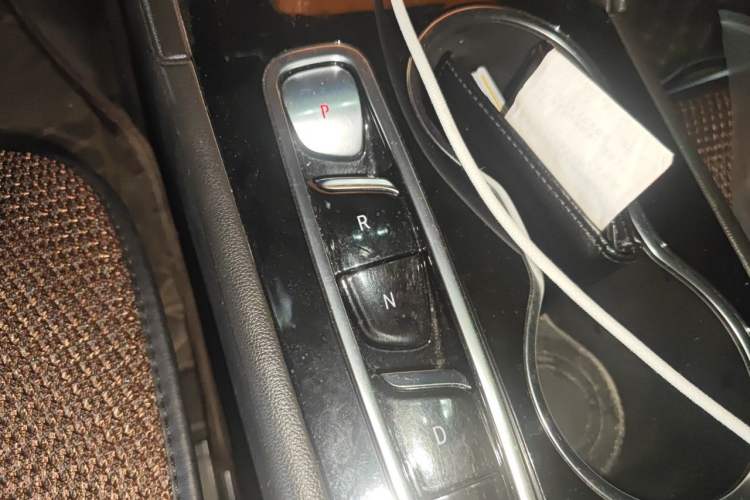 Used Buick Regal 2022 552T Smart Edition Gear Lever