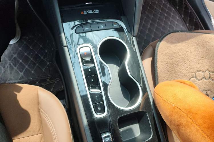 Used Buick Regal 2022 552T Smart Edition Gear Lever