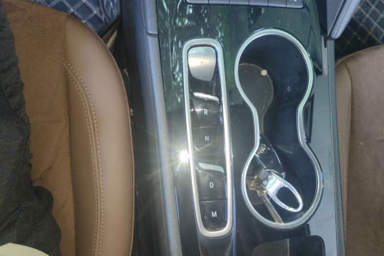 Used Buick Regal 2022 552T Smart Edition Gear Lever