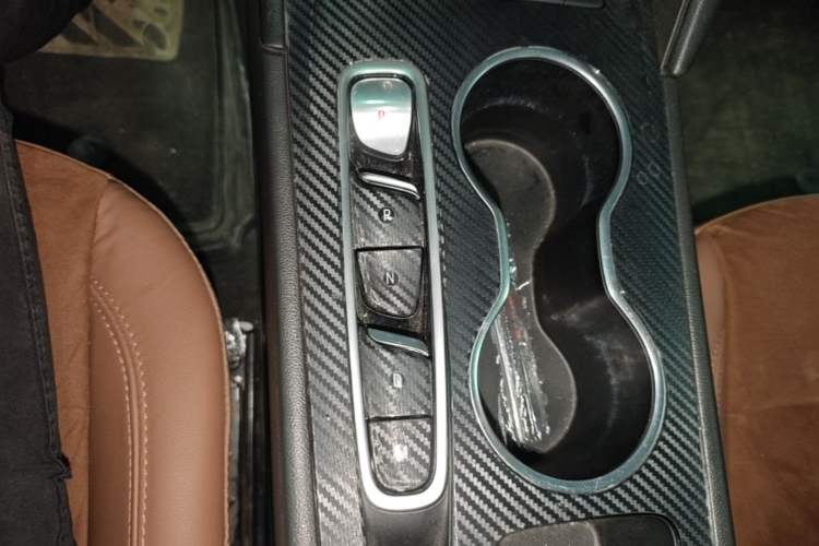 Used Buick Regal 2022 552T Smart Edition Gear Lever