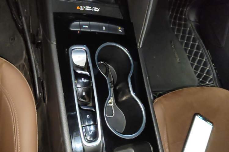 Used Buick Regal 2022 552T Smart Edition Gear Lever