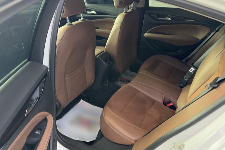 Used Buick Regal 2022 552T Smart Edition Interior 2