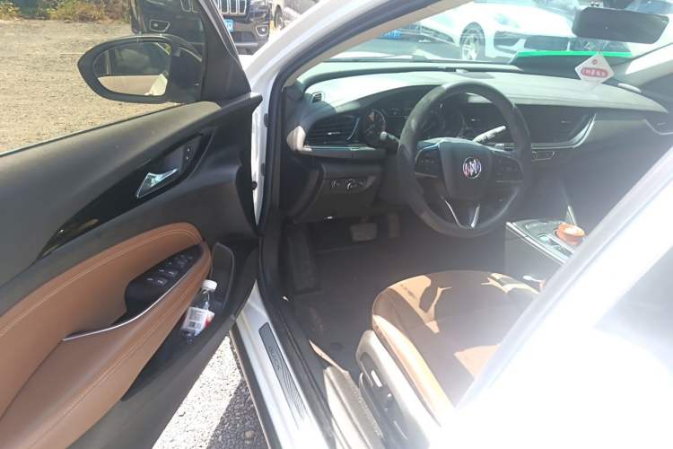 Used Buick Regal 2022 552T Smart Edition Interior 3