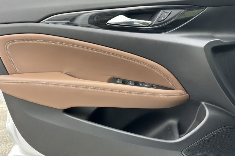 Used Buick Regal 2022 552T Smart Edition Interior 7