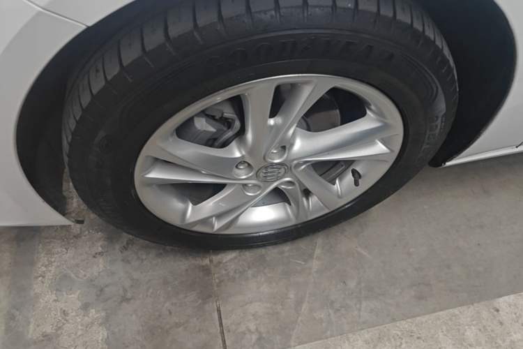 Used Buick Regal 2022 552T Smart Edition Left Front Wheel Hub