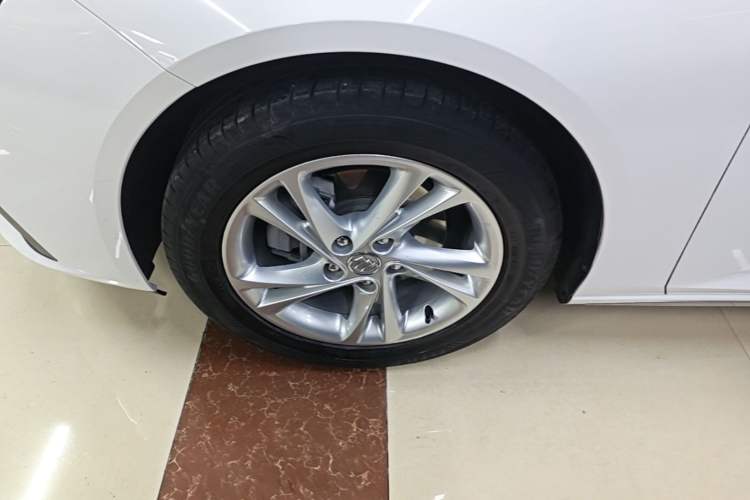 Used Buick Regal 2022 552T Smart Edition Left Front Wheel Hub