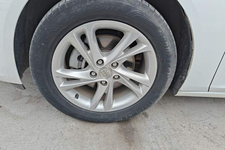 Used Buick Regal 2022 552T Smart Edition Left Front Wheel Hub