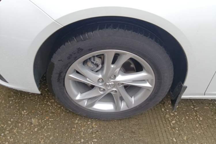 Used Buick Regal 2022 552T Smart Edition Left Front Wheel Hub