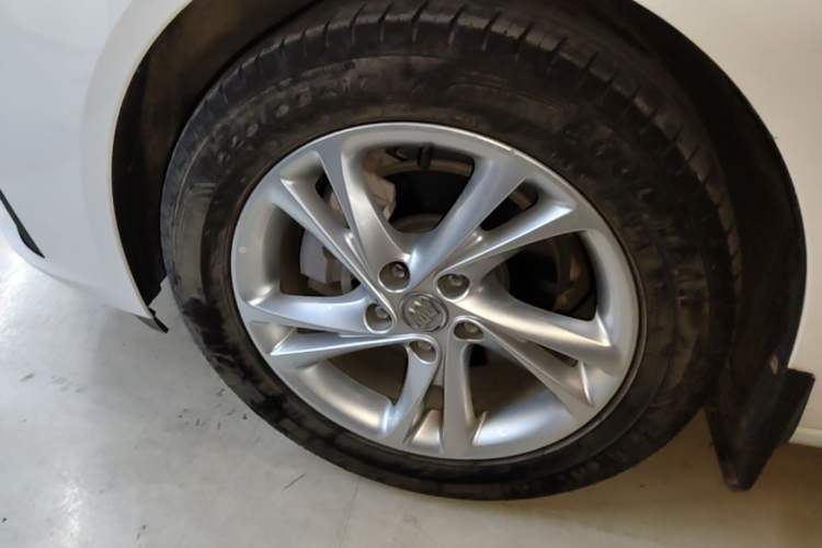 Used Buick Regal 2022 552T Smart Edition Left Front Wheel Hub