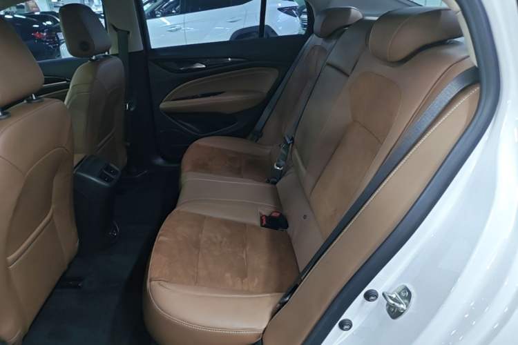Used Buick Regal 2022 552T Smart Edition Left Rear Seat