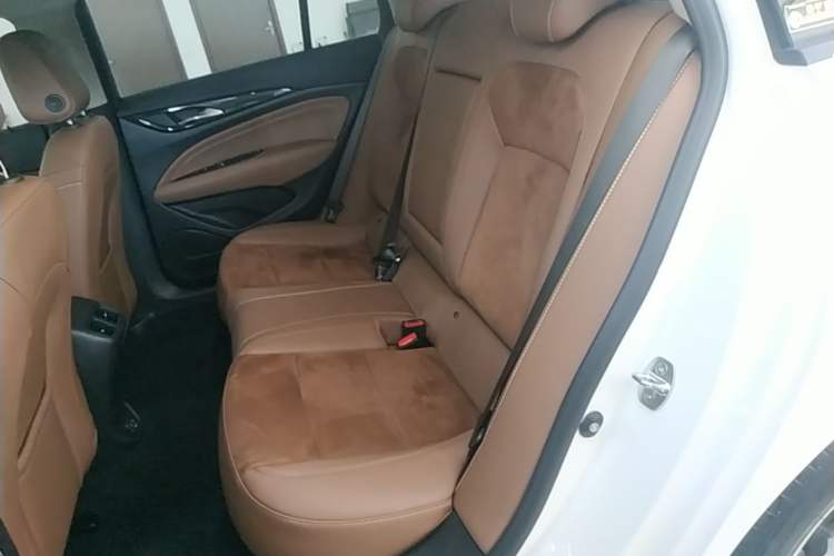 Used Buick Regal 2022 552T Smart Edition Left Rear Seat